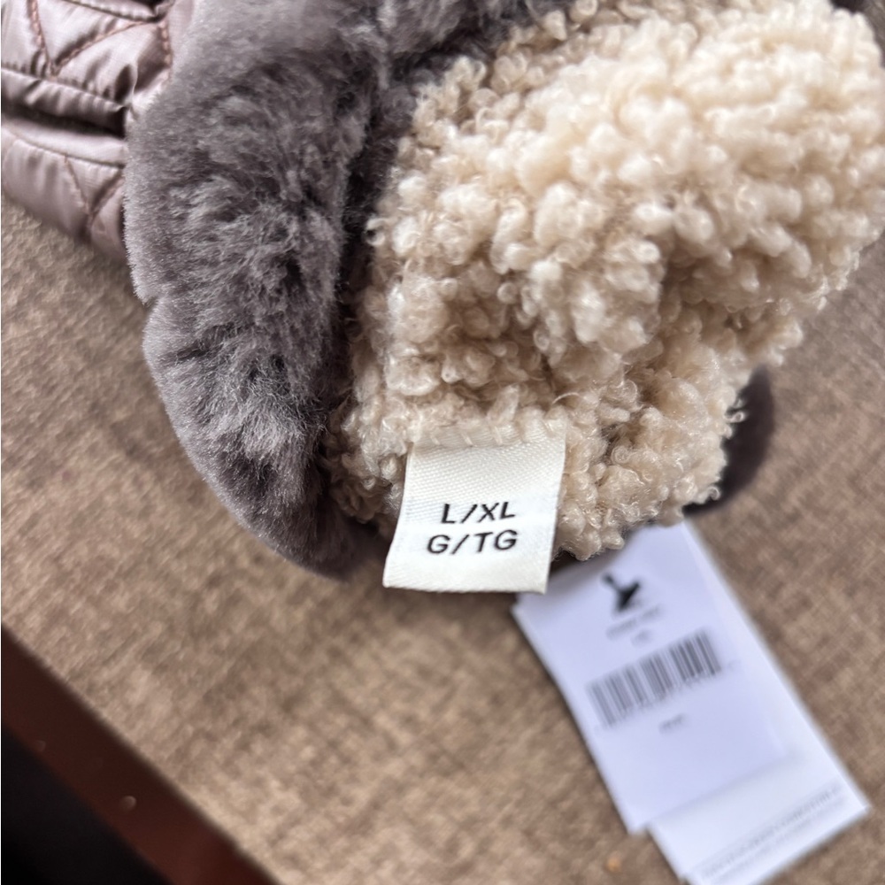 Brand New UGG Brown Quilted Gloves with Fur Trim Size L/XL - Picture 4 of 6
